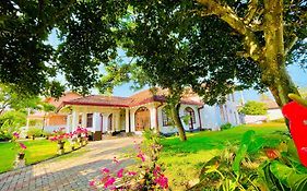 Grand Villa Negombo