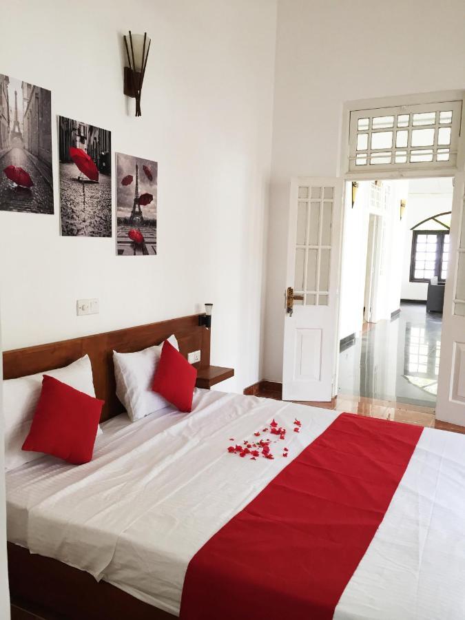 Grand Villa Negombo Exterior photo