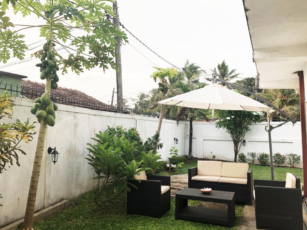 Grand Villa Negombo Exterior photo